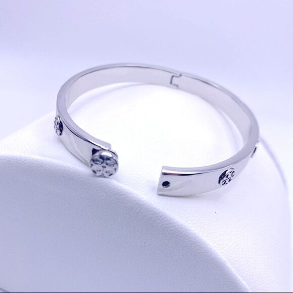 NWT Tory Burch Silver Double Raised T Hinged Bangle Bracelet - Picture 8 of 10